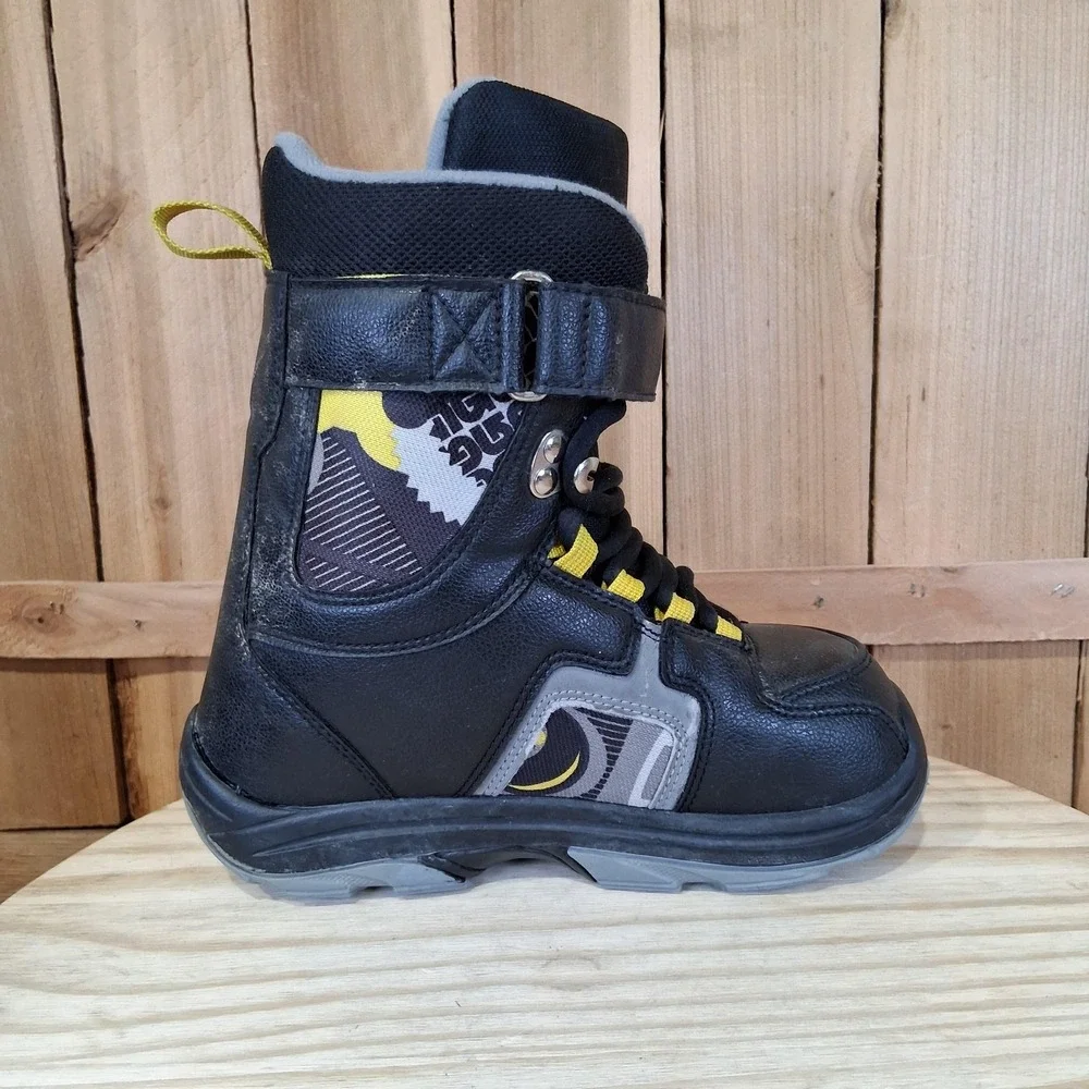 Burton Freestyle Snowboard Boots Kids US 4 Black Yellow Youth‎